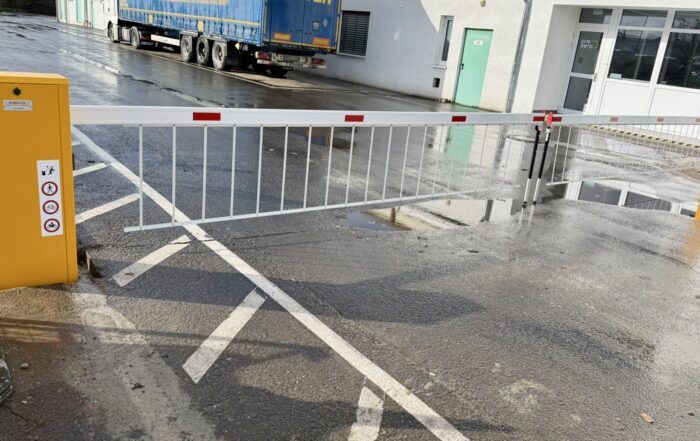 Rumatek Doppelschrankenanlage mit 12m Sperrbreite